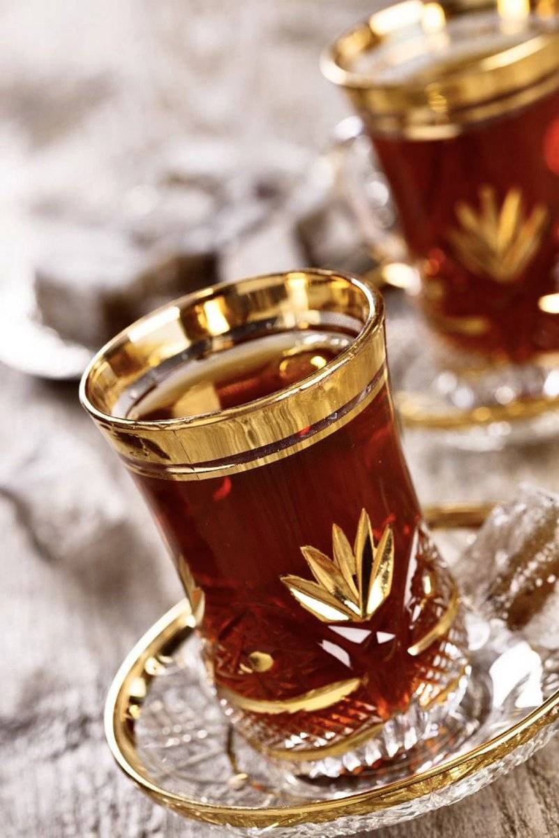 İslam dünyasının çeşitli coğrafyalarından 24 farklı çay 20