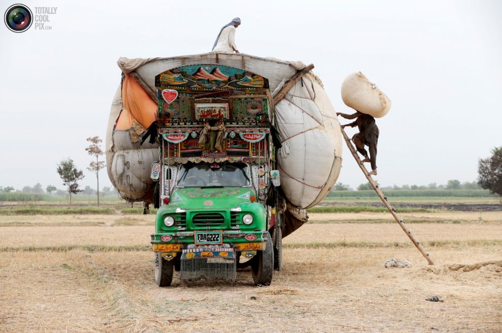 Pakistan'da kamyon süsleme sanatı 6