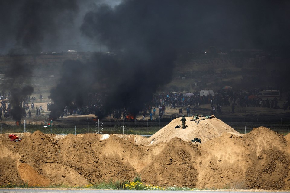 İsrail'e rağmen Gazze sınırında "ateş cuması" eylemi: 2 ö 1
