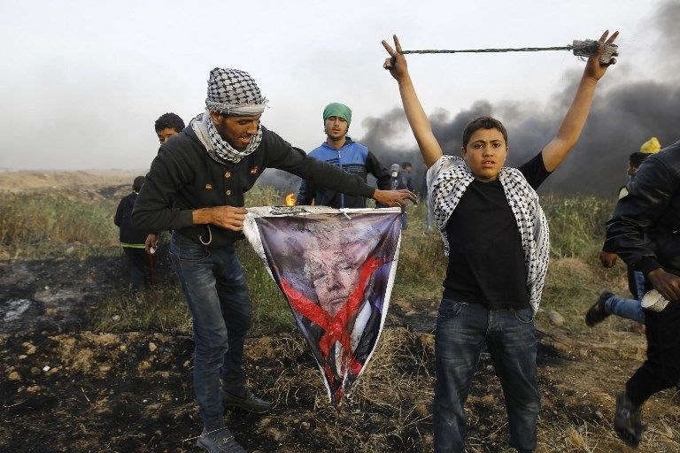 İsrail'e rağmen Gazze sınırında "ateş cuması" eylemi: 2 ö 12