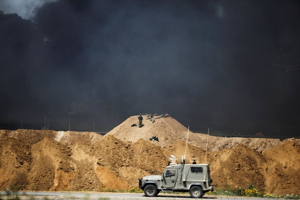İsrail'e rağmen Gazze sınırında "ateş cuması" eylemi: 2 ö 24