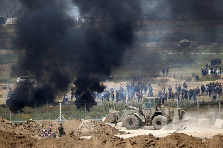 İsrail'e rağmen Gazze sınırında "ateş cuması" eylemi: 2 ö 4