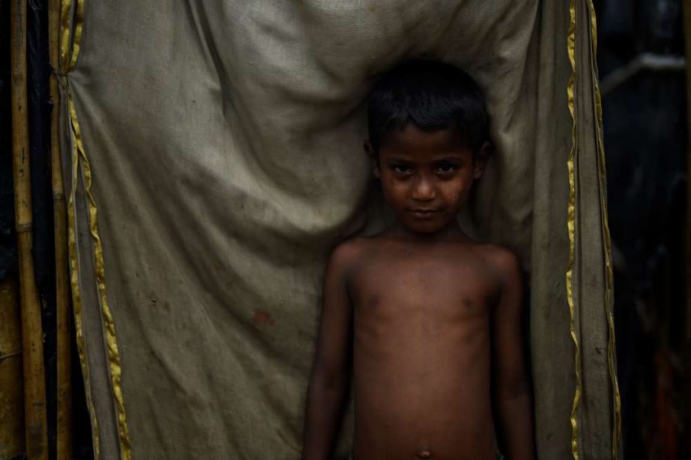 Rohingyalıların tehlikeli sularda hayatta kalma mücadelesi 9