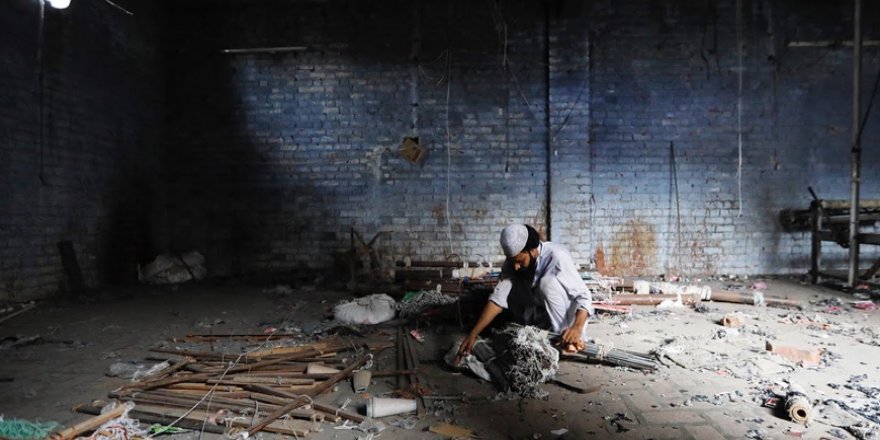Hindistan'da dokuma fabrikalarının 'gariban' yüzü