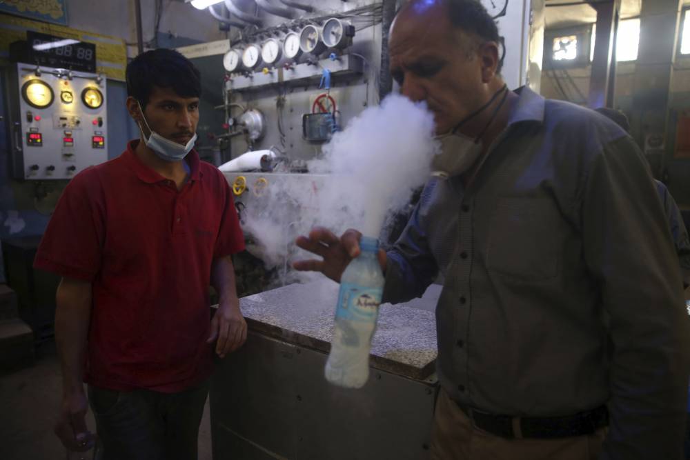 Afgan halkı koronavirüsle mücadele ediyor 5