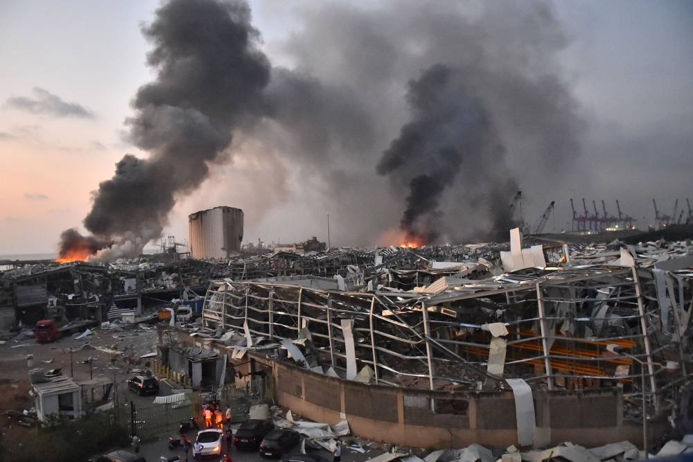 Beyrut'taki patlamanın dehşet verici kareleri 11