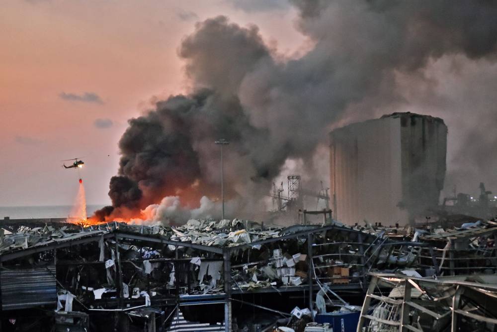Beyrut'taki patlamanın dehşet verici kareleri 15