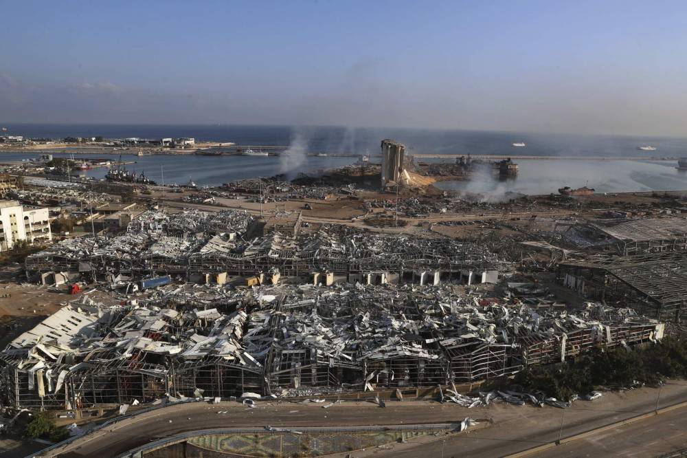 Beyrut'taki patlamanın dehşet verici kareleri 3