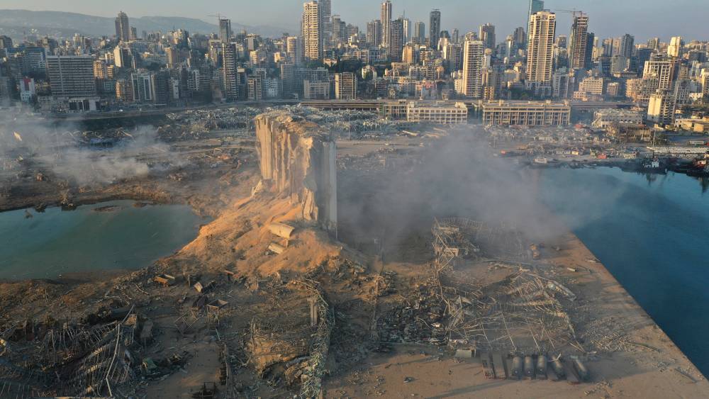 Beyrut'taki patlamanın dehşet verici kareleri 5