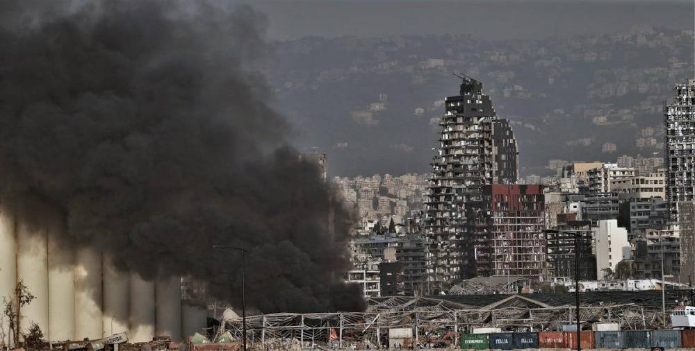 Beyrut'taki patlamanın dehşet verici kareleri 7