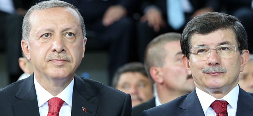Davutoğlu'ndan Erdoğan'a: "Çek mukaddes dinimizin üzerinden kirlenen elini"