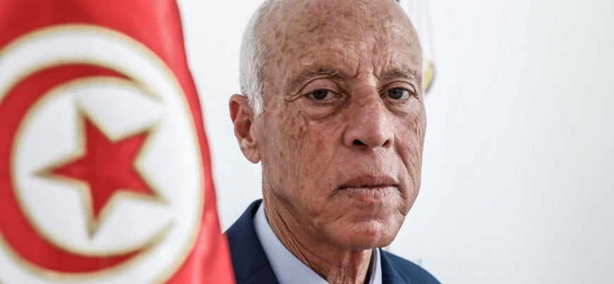 Tunus'ta yüzde 25 katılımın olduğu 'tek adam' referandumundan 'evet' çıktı