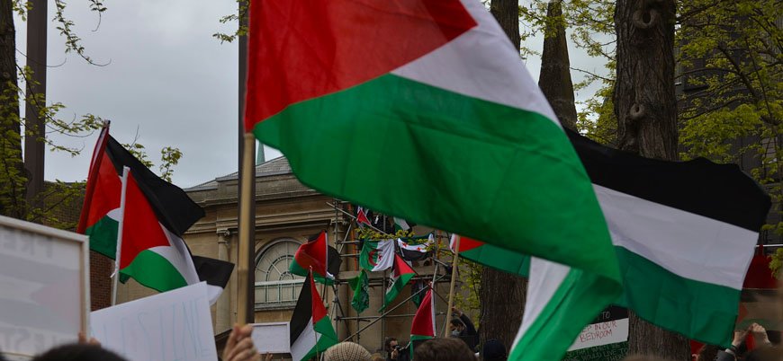 İsrail Filistin bayrağını yasaklamaya hazırlanıyor