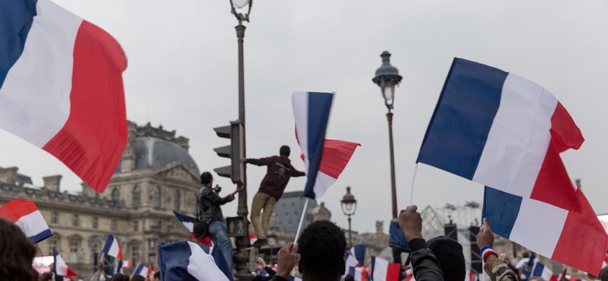 Fransa'da halk meclis seçimleri için sandık başında
