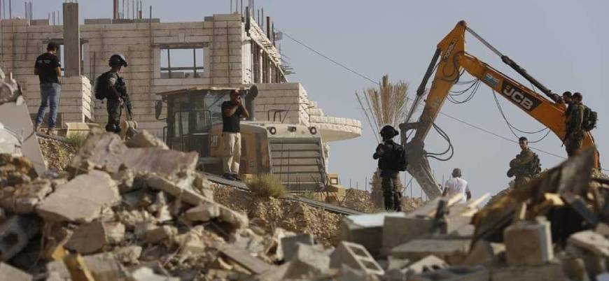 İsrail Batı Şeria'da Filistinlilere ait 8 evi yıktı