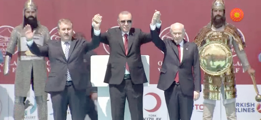 Erdoğan: Osman Gazi'den Gazi Mustafa Kemal'e ne kadar sıkı kenetlenirsek kızıl elmamıza o kadar hızlı ilerleriz