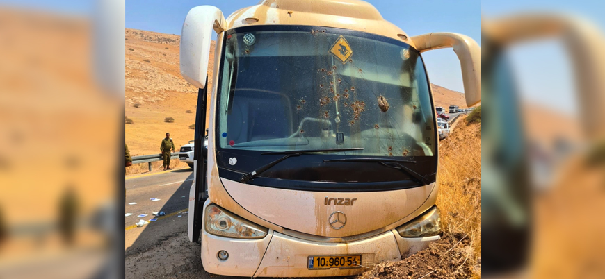 İsrail askerlerini taşıyan otobüse silahlı saldırı