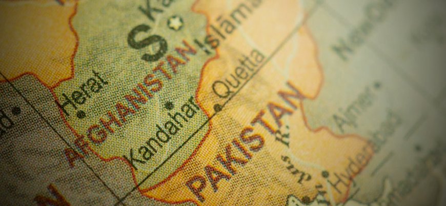 Pakistan Talibanı İslamabad yönetimine bağlı milis güçlere saldırdı: 8 ölü