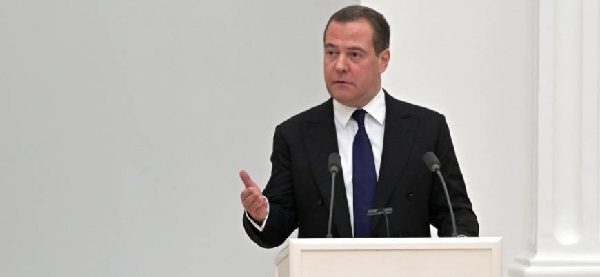 Medvedev: Ukrayna'da şeytana karşı savaş veriyoruz