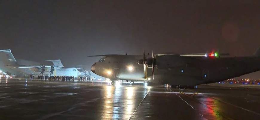 Ukrayna'da mahsur kalan Türkiye'ye ait iki kargo uçağı geri döndü