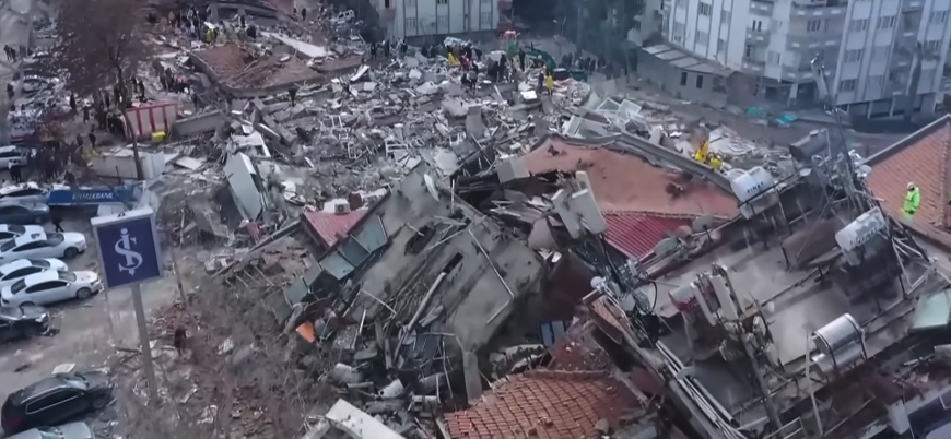 Hatay Belediye Başkanı: İlde 2 binin üzerinde bina yıkıldı