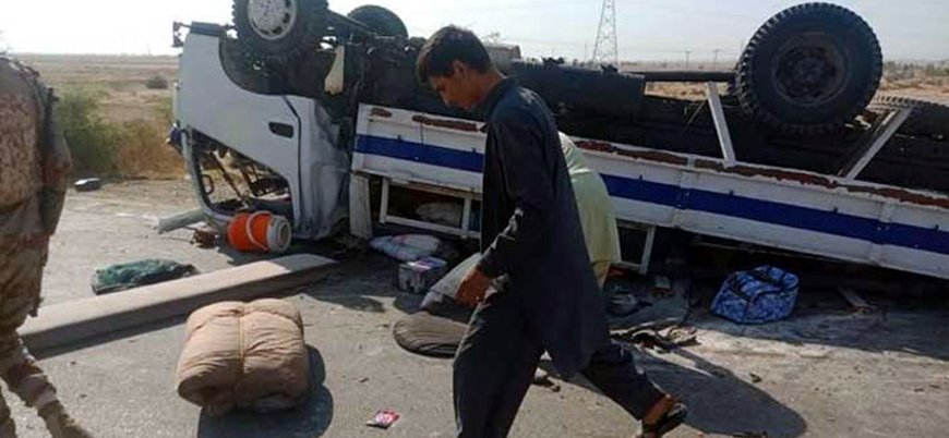 Belucistan'daki bombalı saldırıda 9 Pakistan polisi öldü