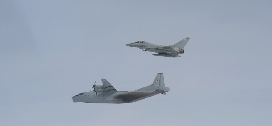 İngiliz ve Alman savaş uçaklarından Rus uçaklarına engelleme
