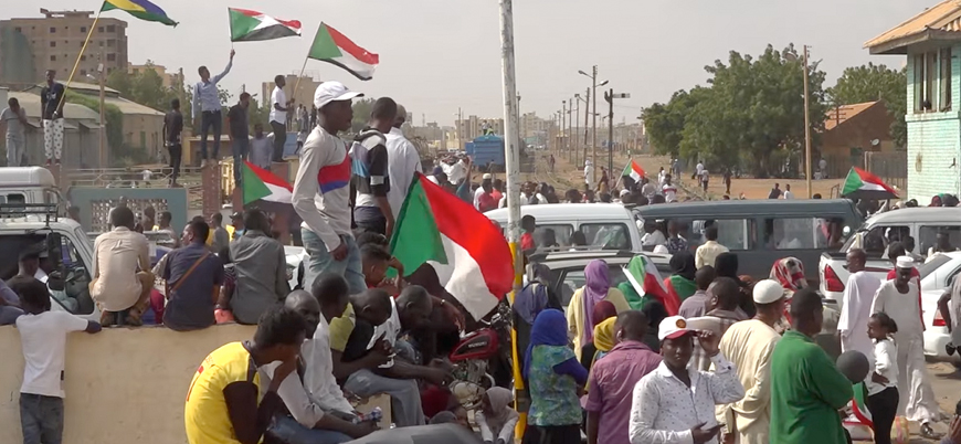 Sudan'da 'darbe içinde darbe' endişesi