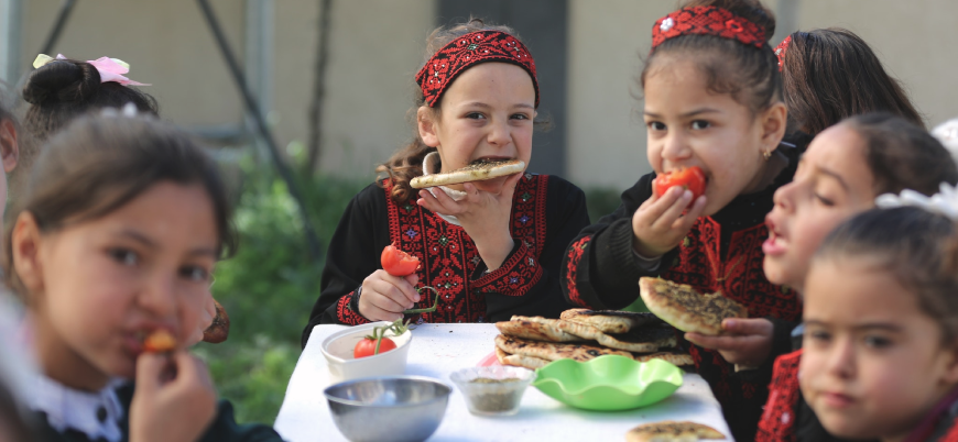 BM Filistinlilere gıda yardımını kesiyor