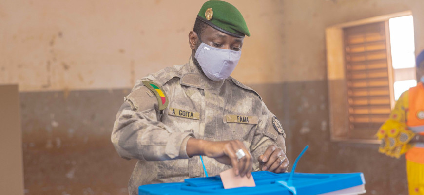 Askeri cunta tarafından yönetilen Mali'de anayasa referandumu