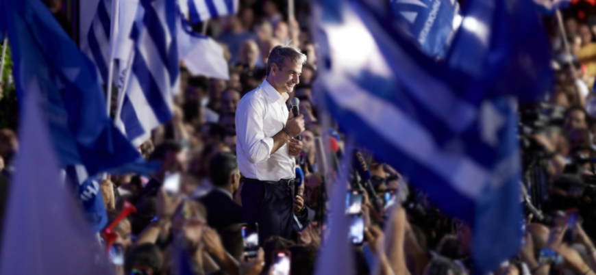 Yunanistan'da genel seçimi Miçotakis kazandı