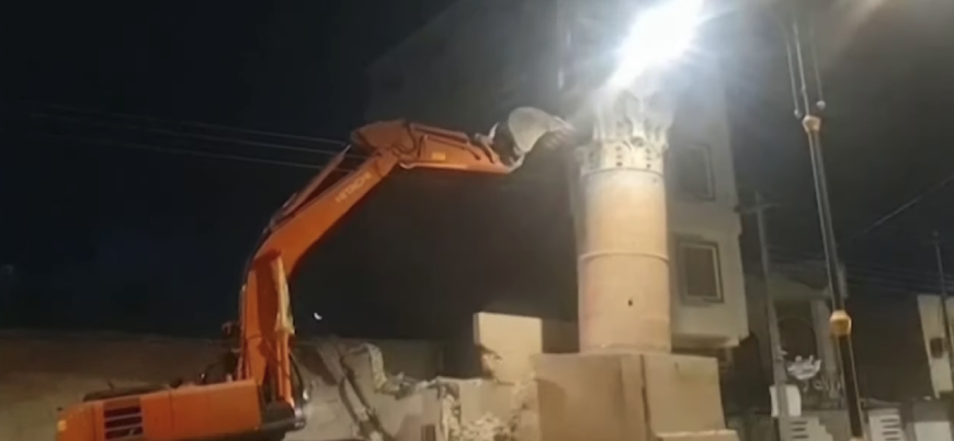 Irak'ta Şii yönetim Sünnilere ait 3 asırlık camiyi yıktı
