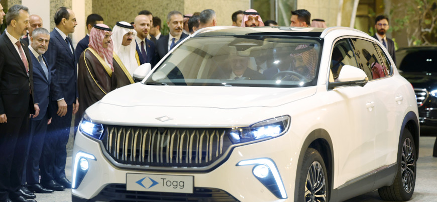 Erdoğan Suudi Arabistan Veliaht Prensi Selman'a Togg hediye etti