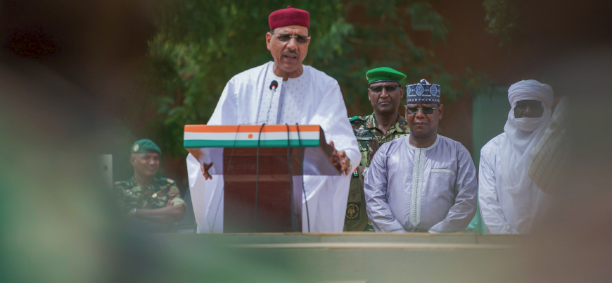 Nijer cuntası: Askeri müdahale olursa devrik Cumhurbaşkanı Bazum'u öldürürüz
