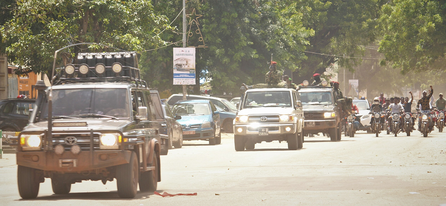 Nijer'e askeri müdahale için verilen süre yarın doluyor