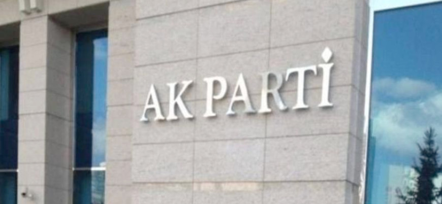 AK Parti'de istifalar