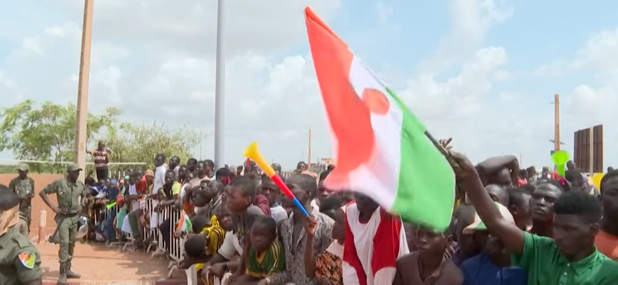Nijer cuntası Fransa Büyükelçisi'ni zorla sınır dışı edecek