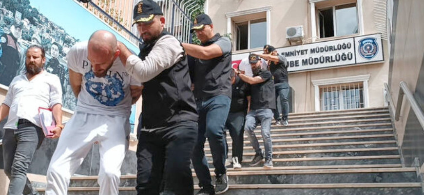 İstanbul'da bir kafeye silahlı saldırı düzenleyen 6 İsveçli gözaltına alındı