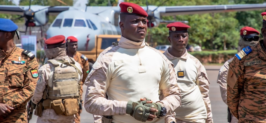 Burkina Faso cuntası Fransa'nın askeri ataşesini sınır dışı etti