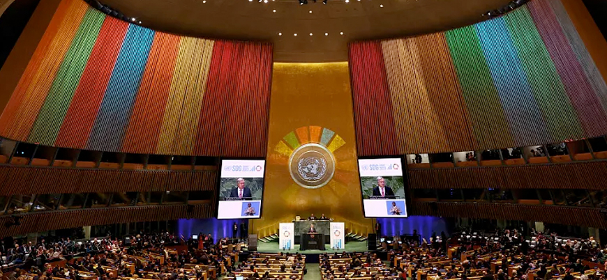 Erdoğan'dan BM'deki 'LGBT renklerine' tepki