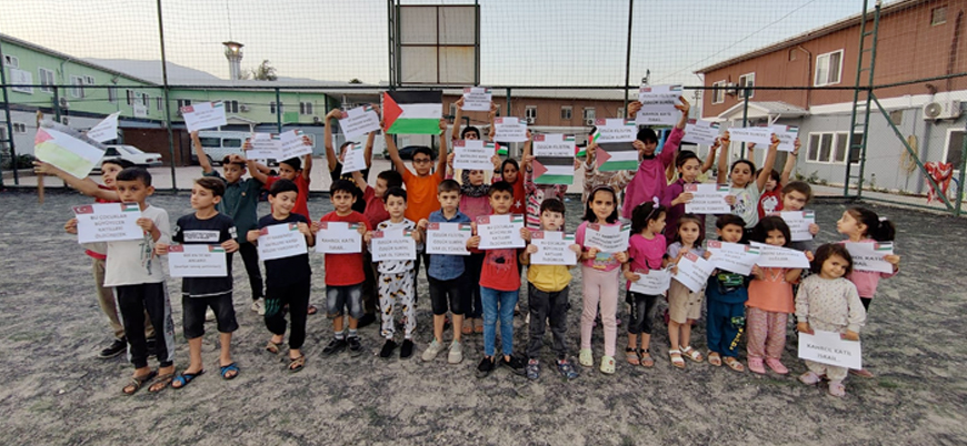 "Sizi en iyi biz anlarız": Suriyeli yetimlerden Gazze halkına destek