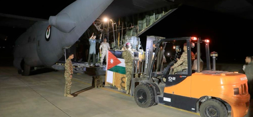 Ürdün İsrail ordusu ile birlikte Gazze'ye havadan 'tıbbi yardım' bıraktı