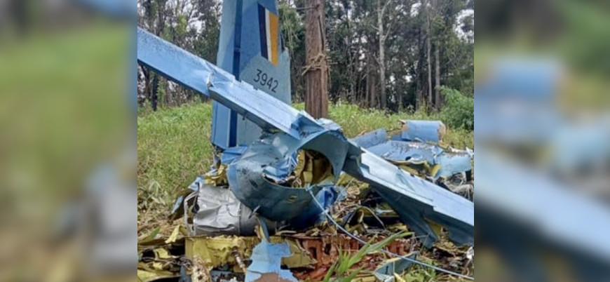 Myanmar'da cuntaya ait savaş uçağı düştü