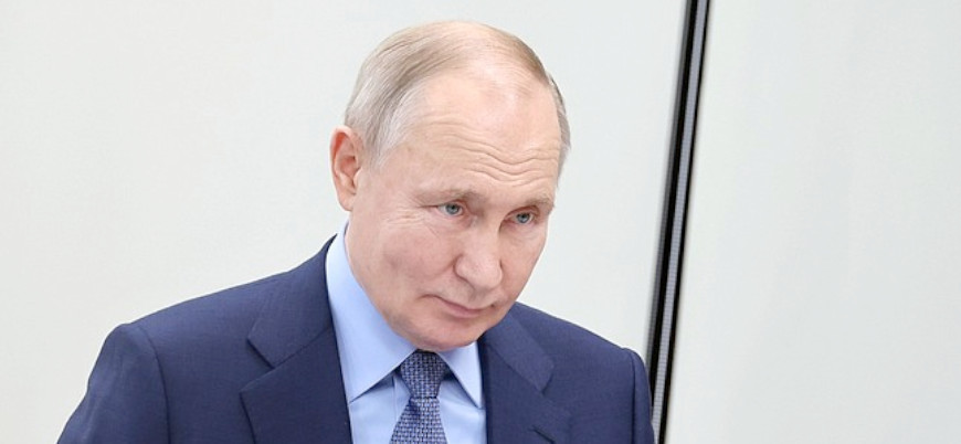Putin 24 yıllık iktidarını uzatmak için Rusya seçimlerinde yeniden aday oldu