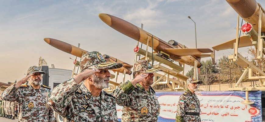 İran yeni insansız hava aracı 'Karrar'ı tanıttı: "Artık daha güçlüyüz"