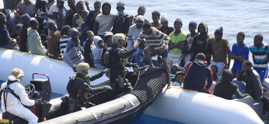 Libya açıklarında göçmen faciası: En az 60 ölü