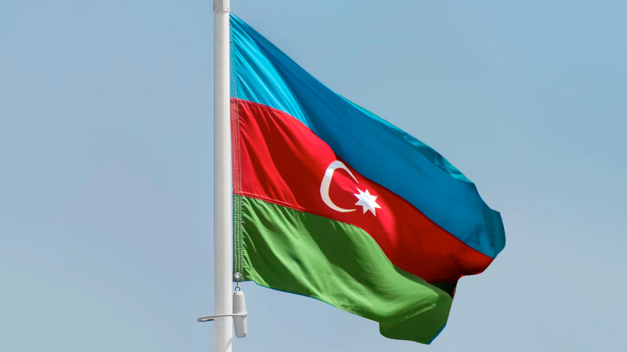 Azerbaycan ile Fransa'nın arasında 'casusluk' krizi