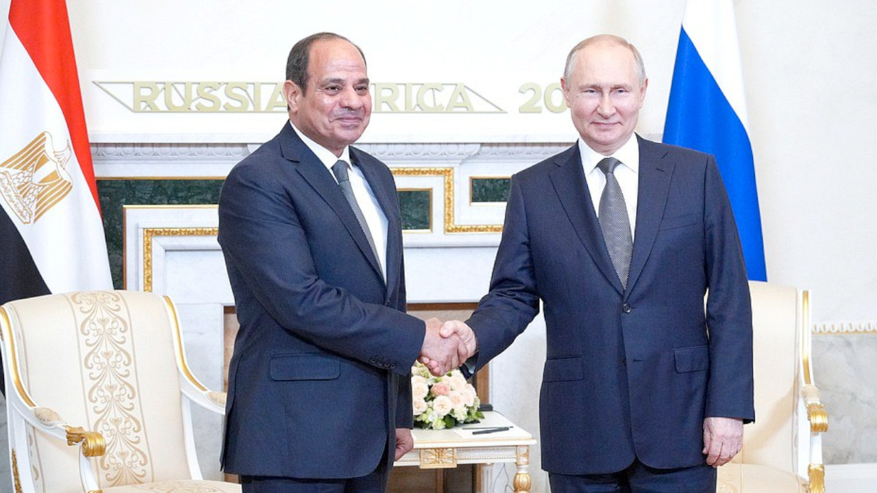 Putin, Mısır'ın Rusya tarafından inşa edilecek ilk nükleer santralinin temel atma törenine katılacak