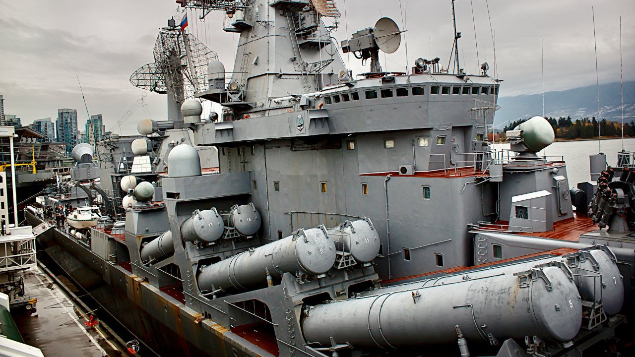 Rus donanması Güney Çin Denizi'nde denizaltı karşıtı tatbikat yapıyor