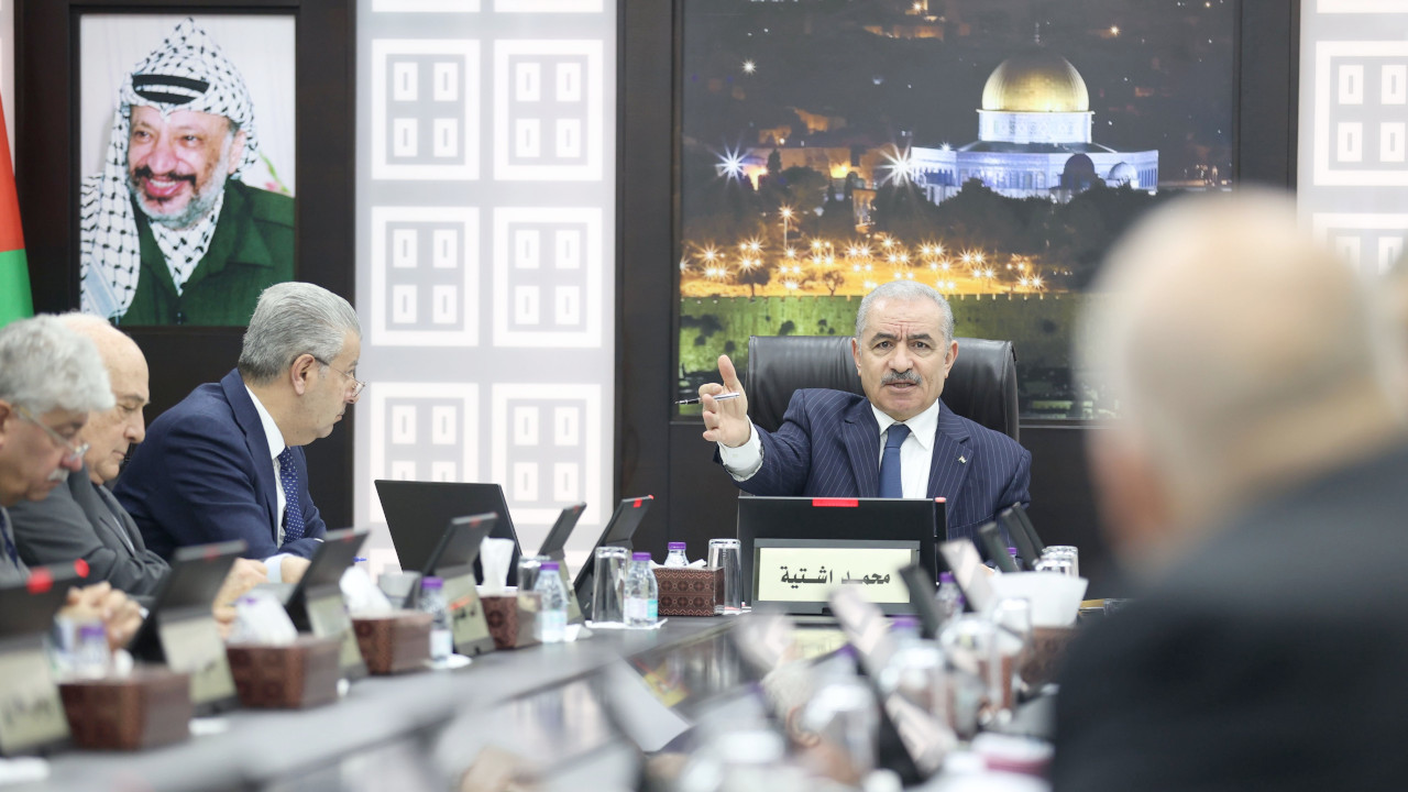 Filistin Başbakanı Iştıyye'nin istifası ne anlama geliyor?